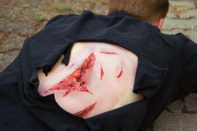 Wound moulage laceration, large with bleeding function