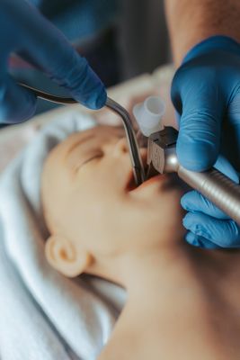 NEMO Ultimate High End Neonatal Simulation Manikin - Erler-Zimmer T5000, view 4