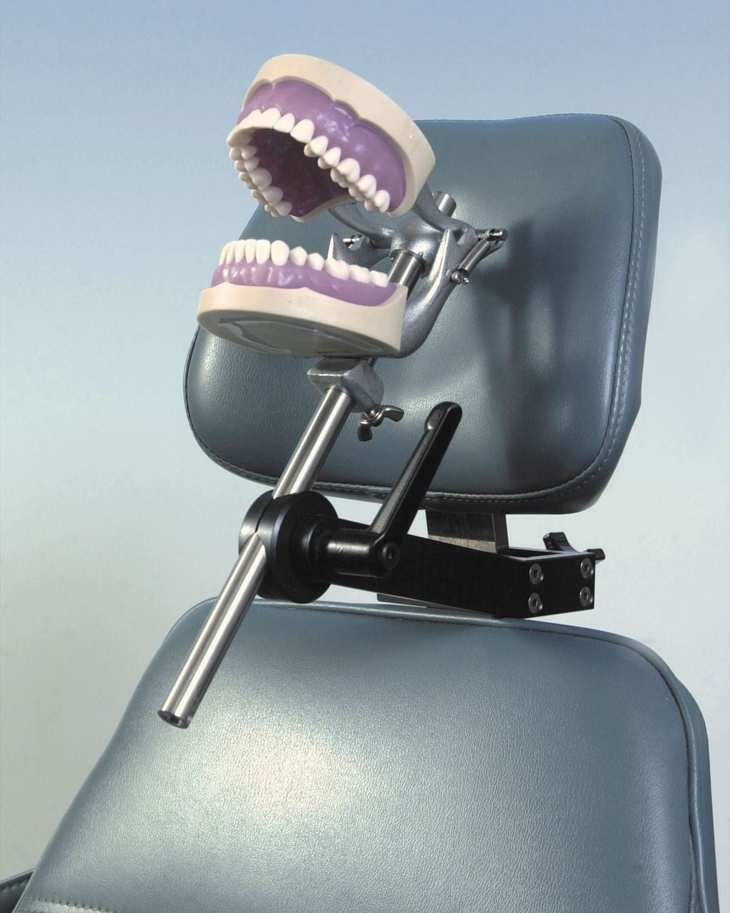 ki-003_chair__44150.1589753311.1280.1280.jpg