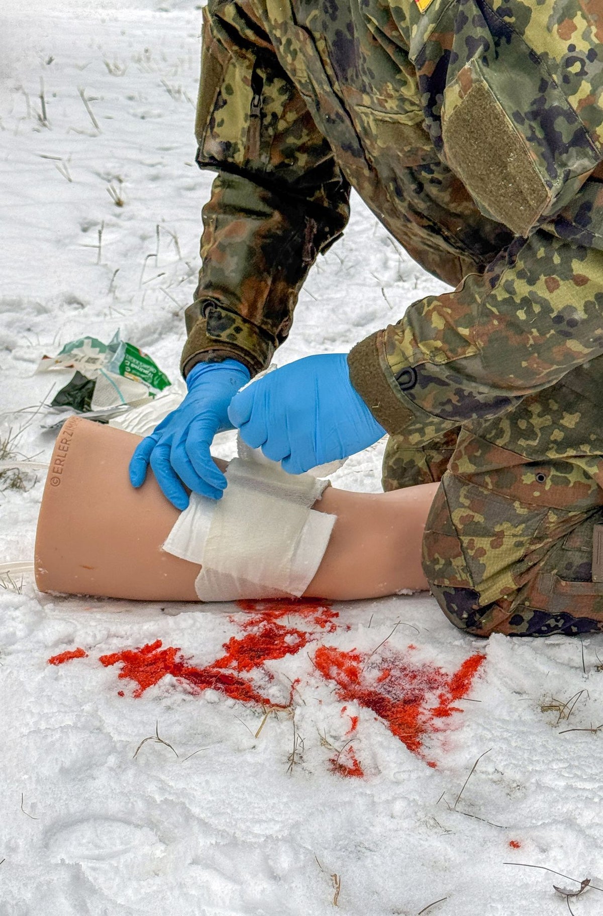 “Trauma Tim” - Leg with heavily bleeding wounds | Erler-Zimmer 7840